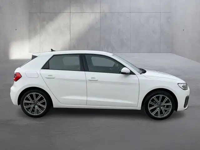 Audi A1 view 6