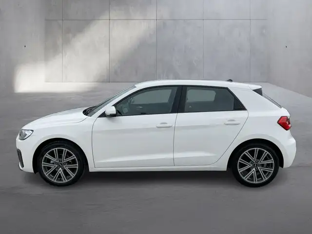 Audi A1 view 2