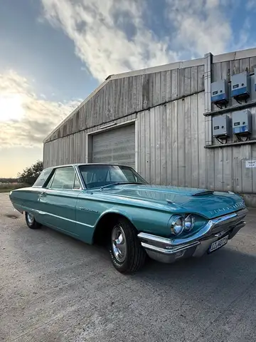 Ford Thunderbird In Top Zustand ,Tolles Coupe mit Pow