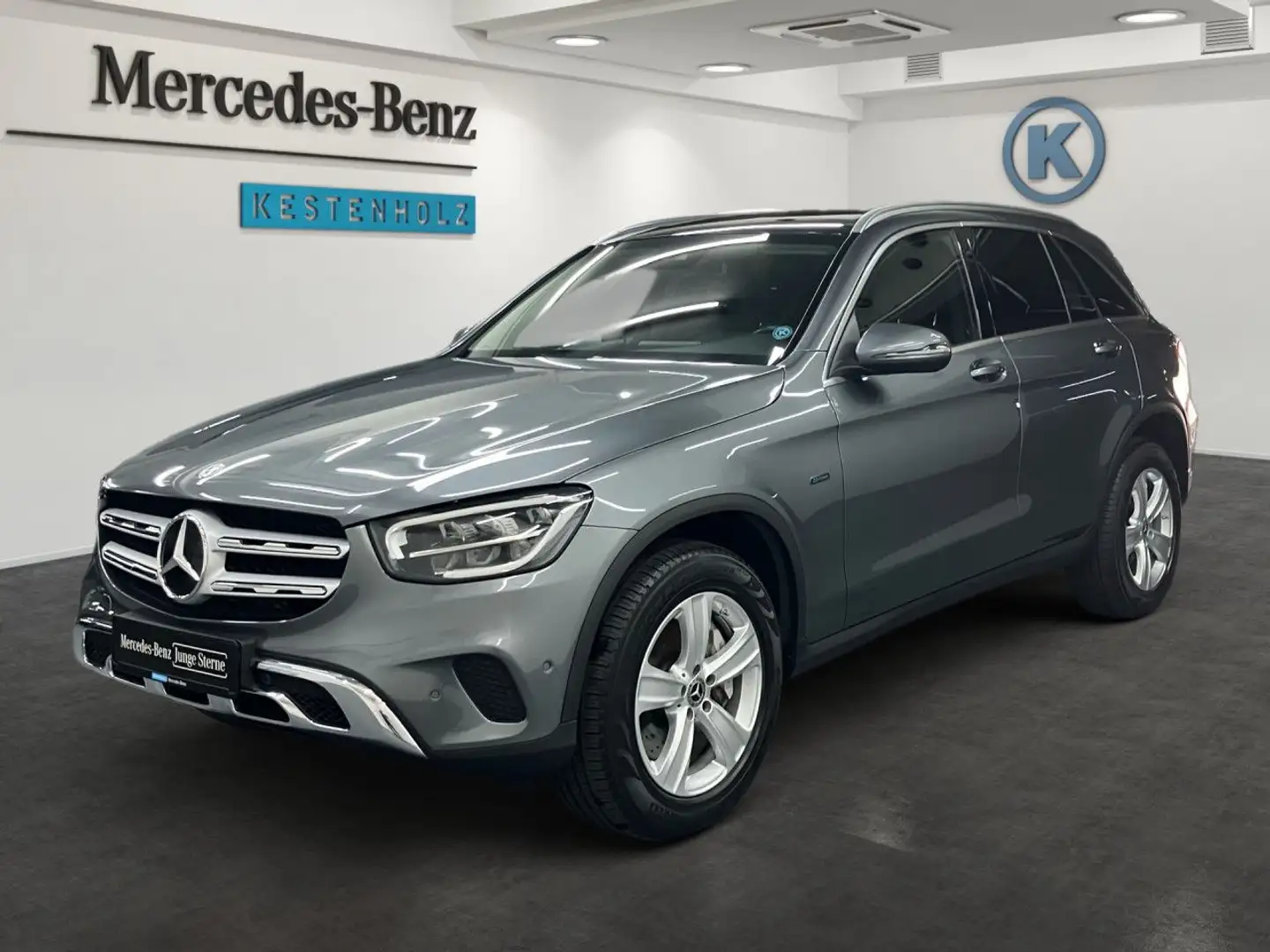 Mercedes-Benz GLC 300 e 4Matic PANO+KAMERA+THERMATIC+MIDLINE Grau - 2