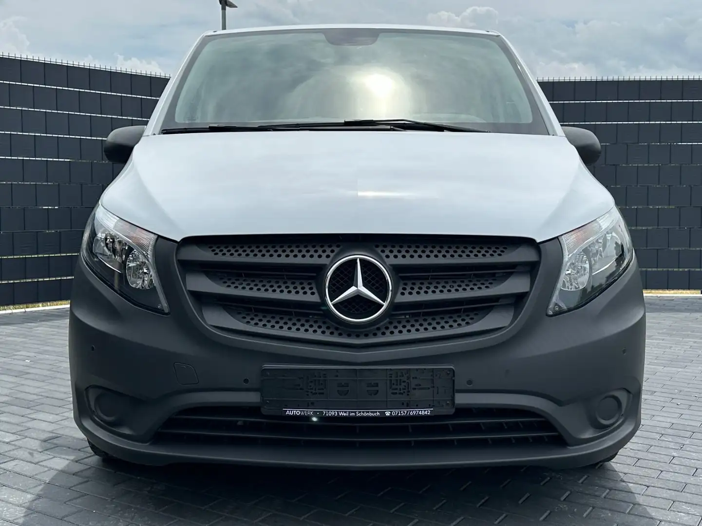 Mercedes-Benz Vito Tourer 114 CDI extralang*CAM*NAVI*9-SITZER* Blanc - 2