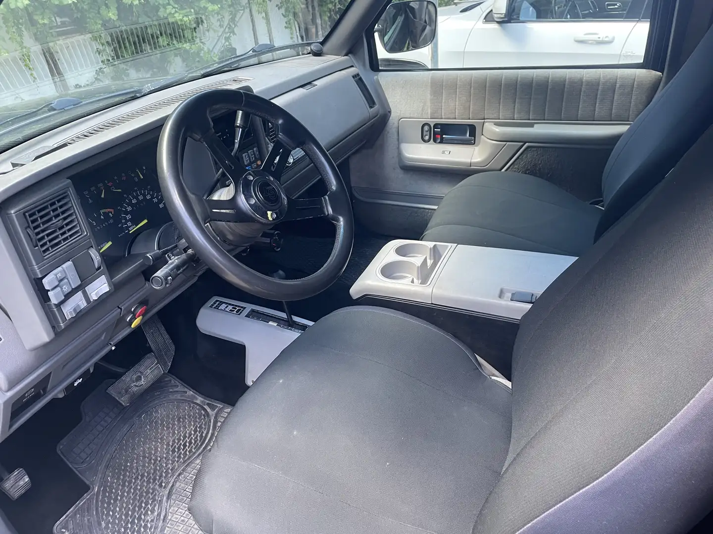 Chevrolet Blazer - 1