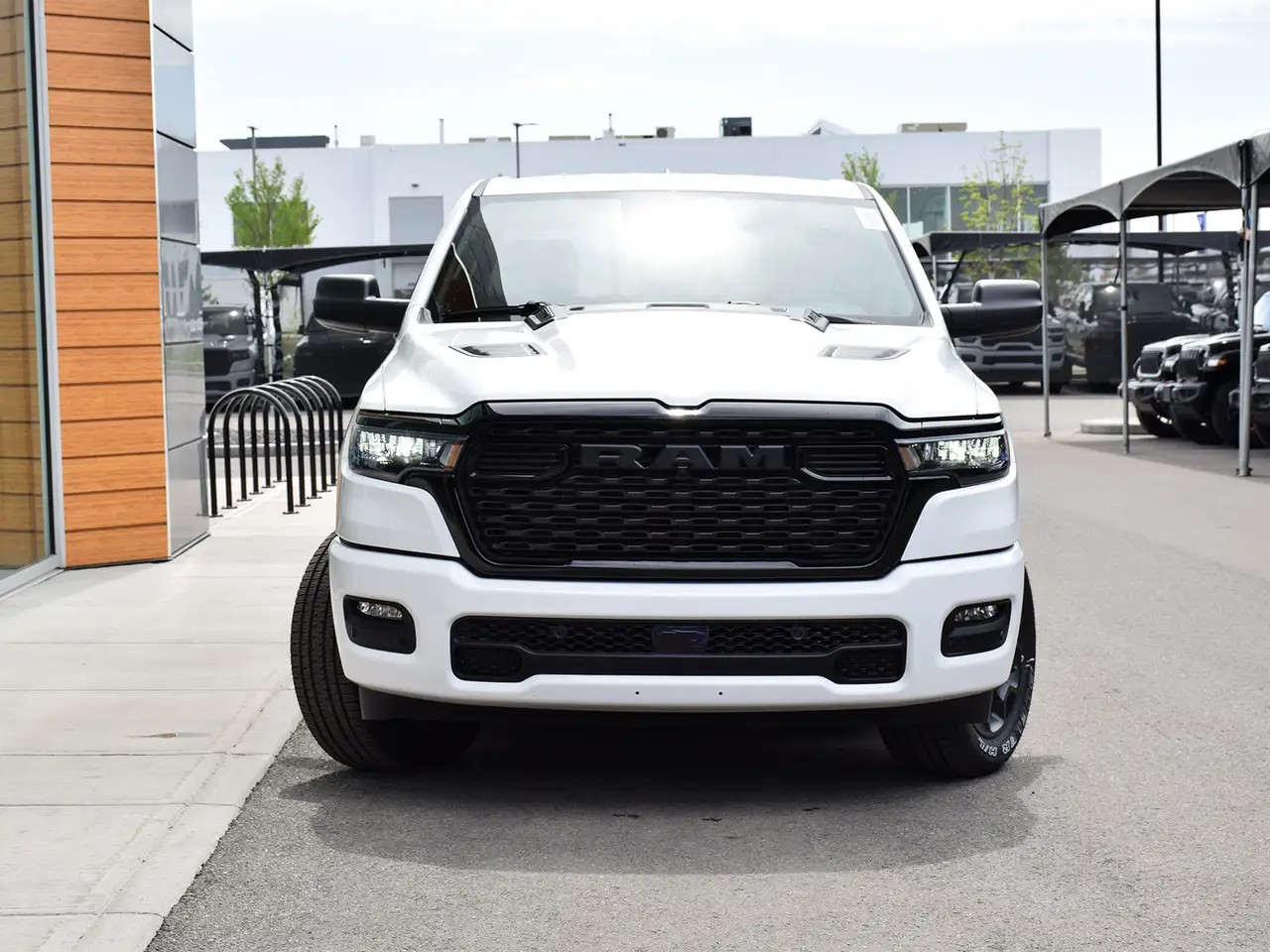 RAM 1500 снимка RAM 1500