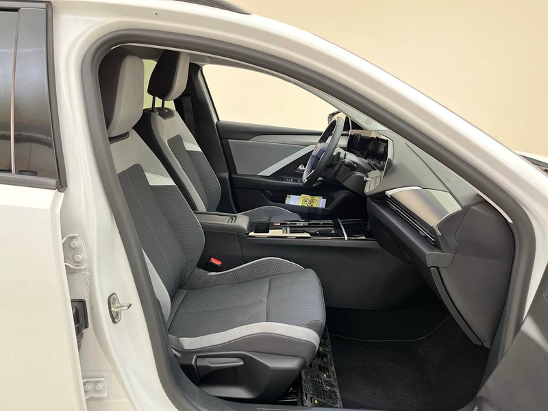 Opel Astra L 1.5 D Enjoy Lane Navi RKam — photo 9