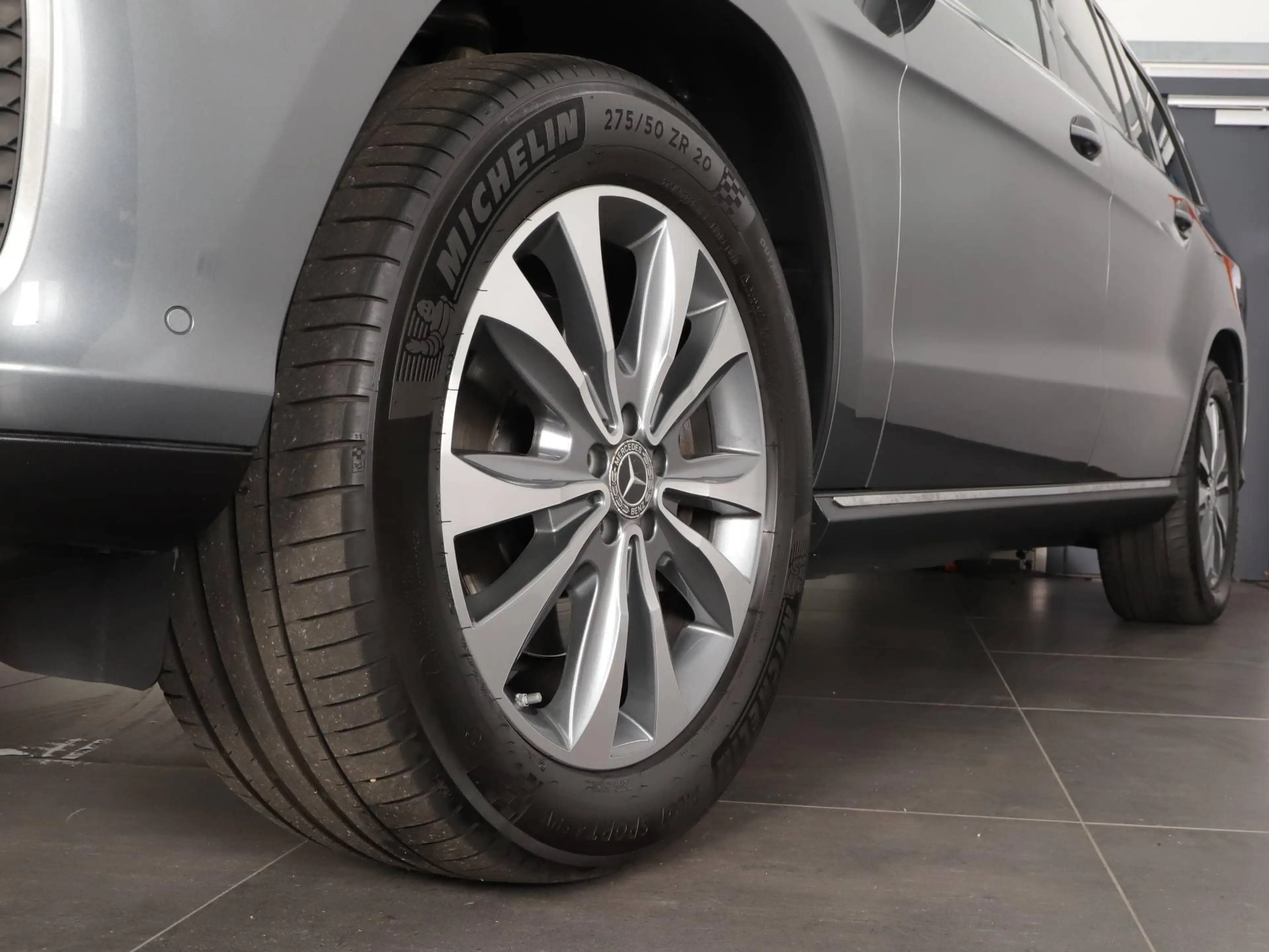 Mercedes-Benz GLS 400 GLS 400 4Matic 9G-TRONIC MB-100 Kundendienste immer MB 2.HAND VOLLAUSSTATTUNG — photo 6