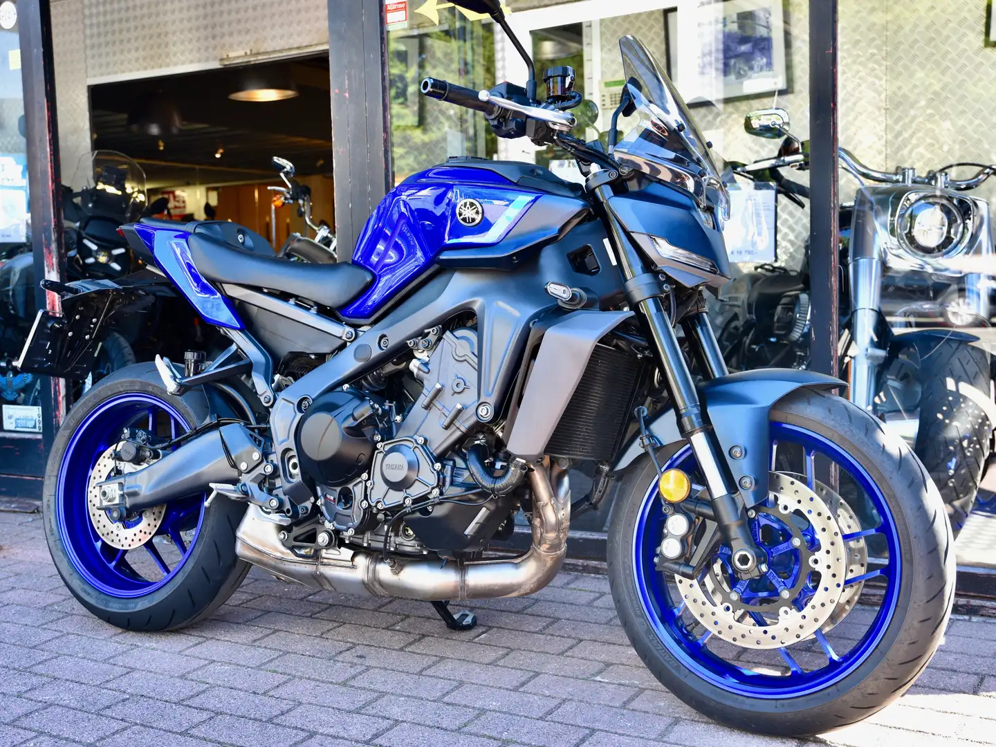 Yamaha MT-09 Blauw - 1