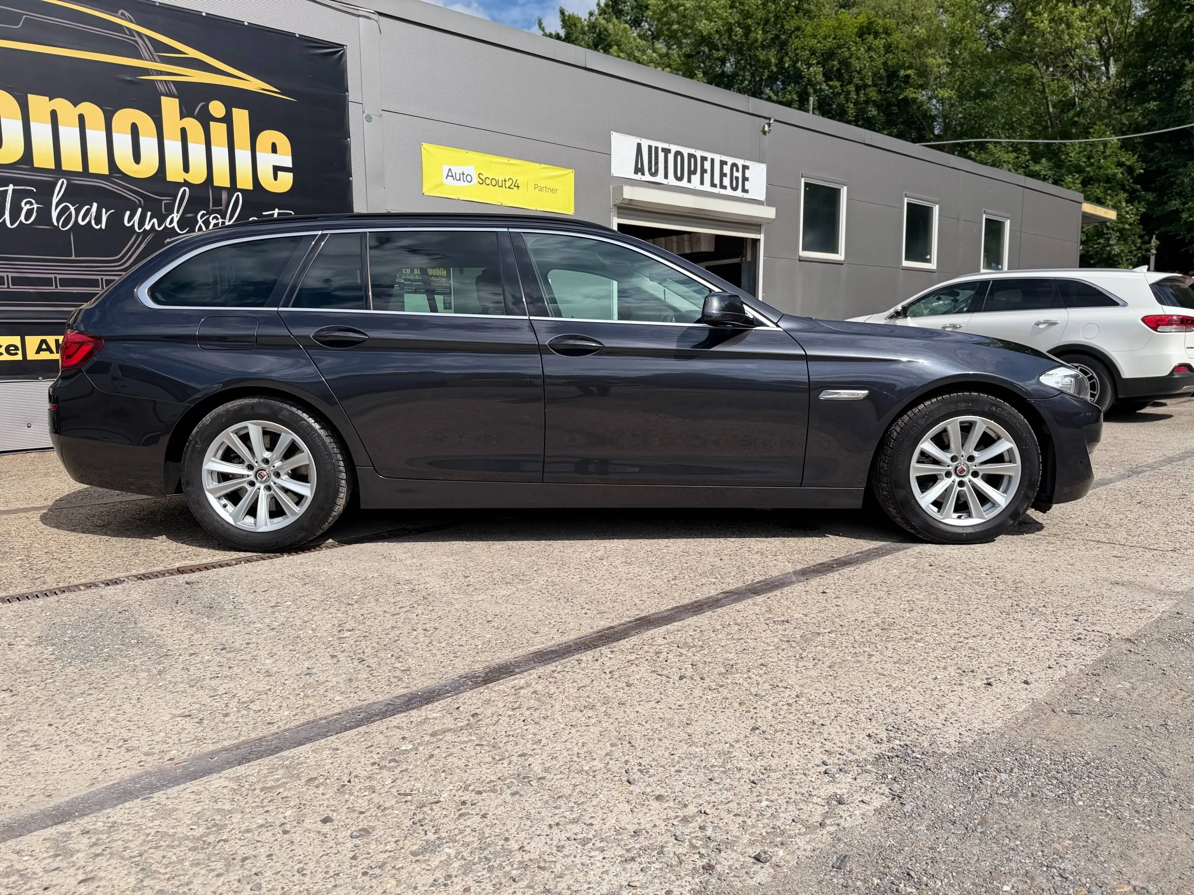 BMW 523 i 3.0 BENZIN Aut. MIT GARANTIE! *PDC,KLIMAA,NAVI* — photo 9