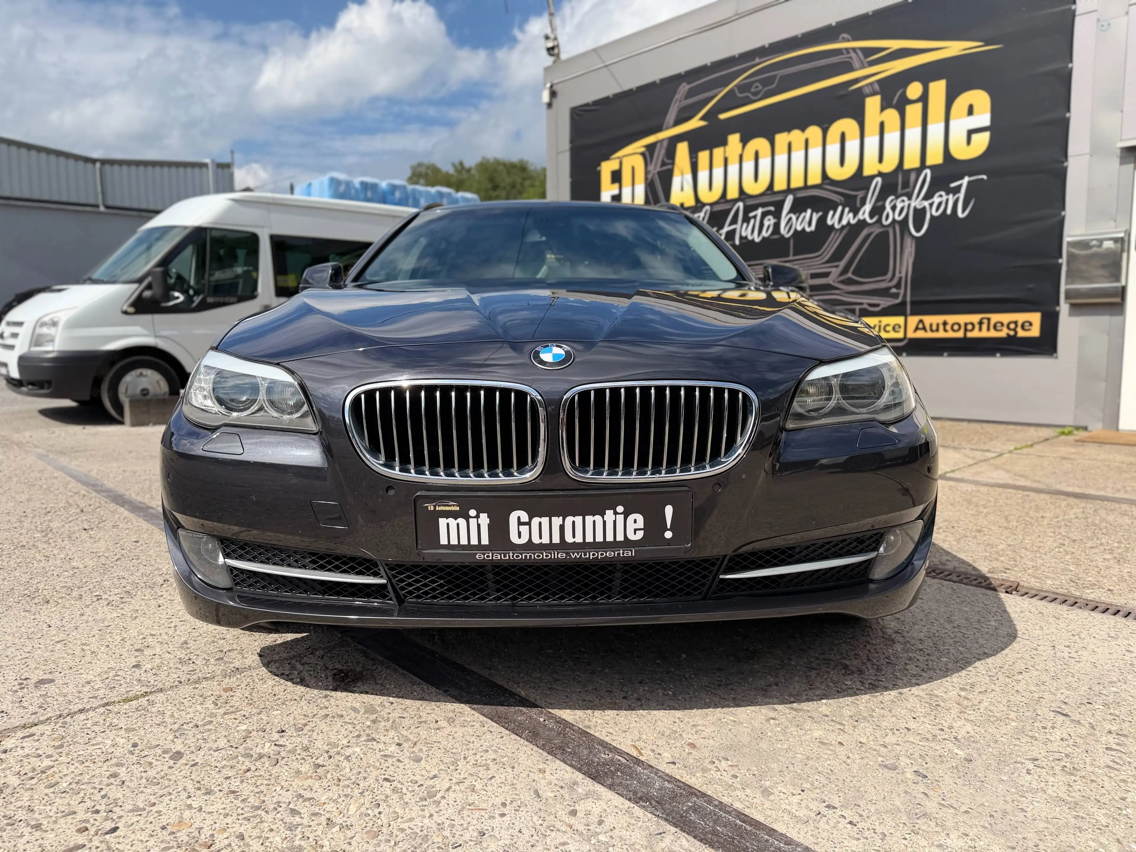 BMW 523 i 3.0 BENZIN Aut. MIT GARANTIE! *PDC,KLIMAA,NAVI* — photo 2
