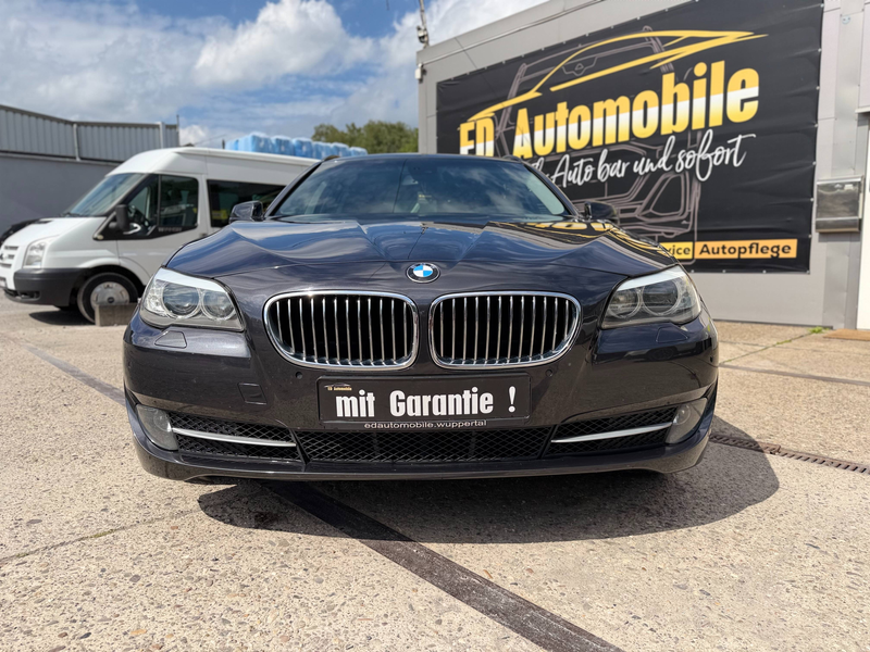 BMW 523 i 3.0 BENZIN Aut. MIT GARANTIE! *PDC,KLIMAA,NAVI* — photo 2