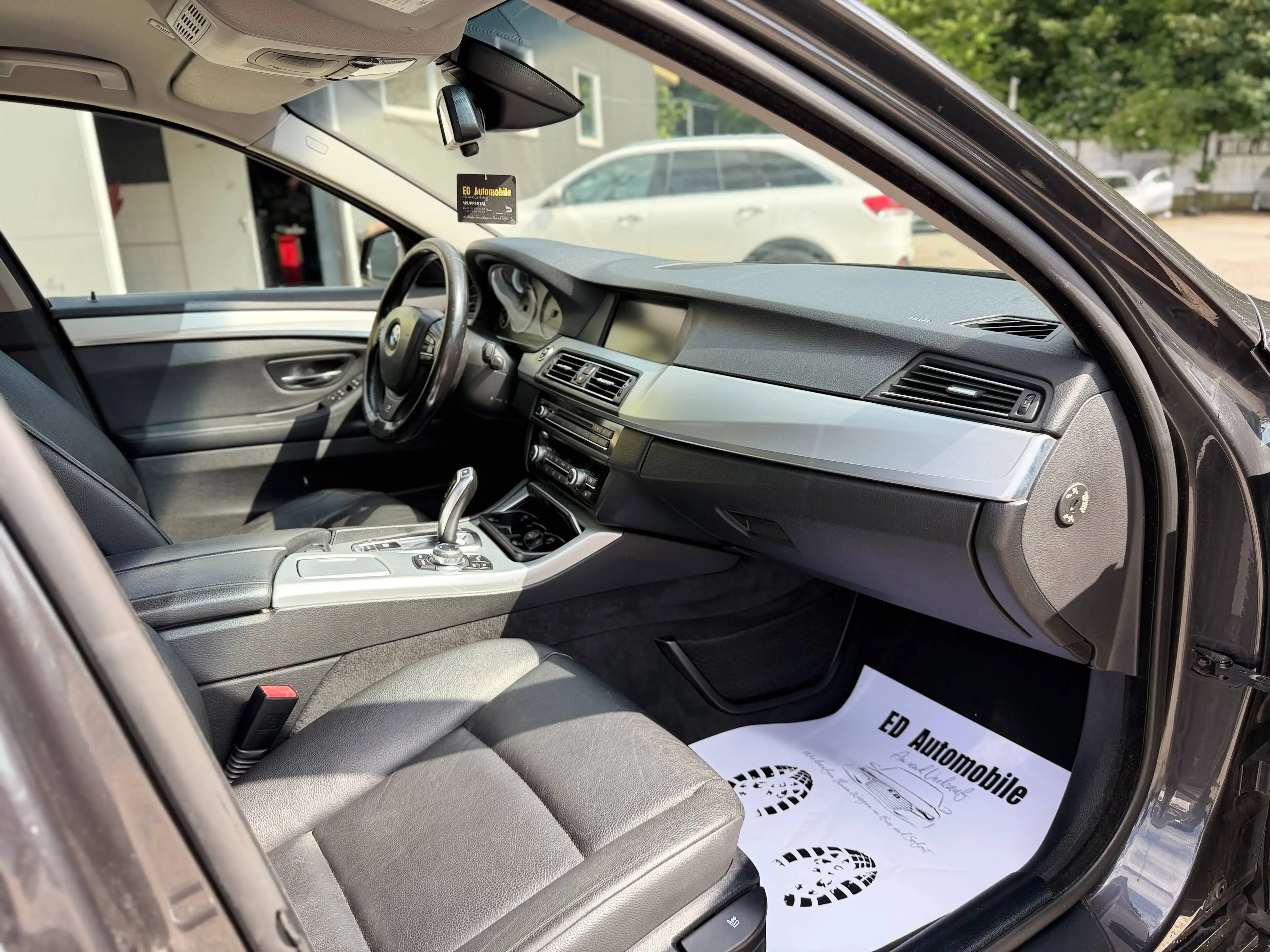 BMW 523 i 3.0 BENZIN Aut. MIT GARANTIE! *PDC,KLIMAA,NAVI* — photo 10