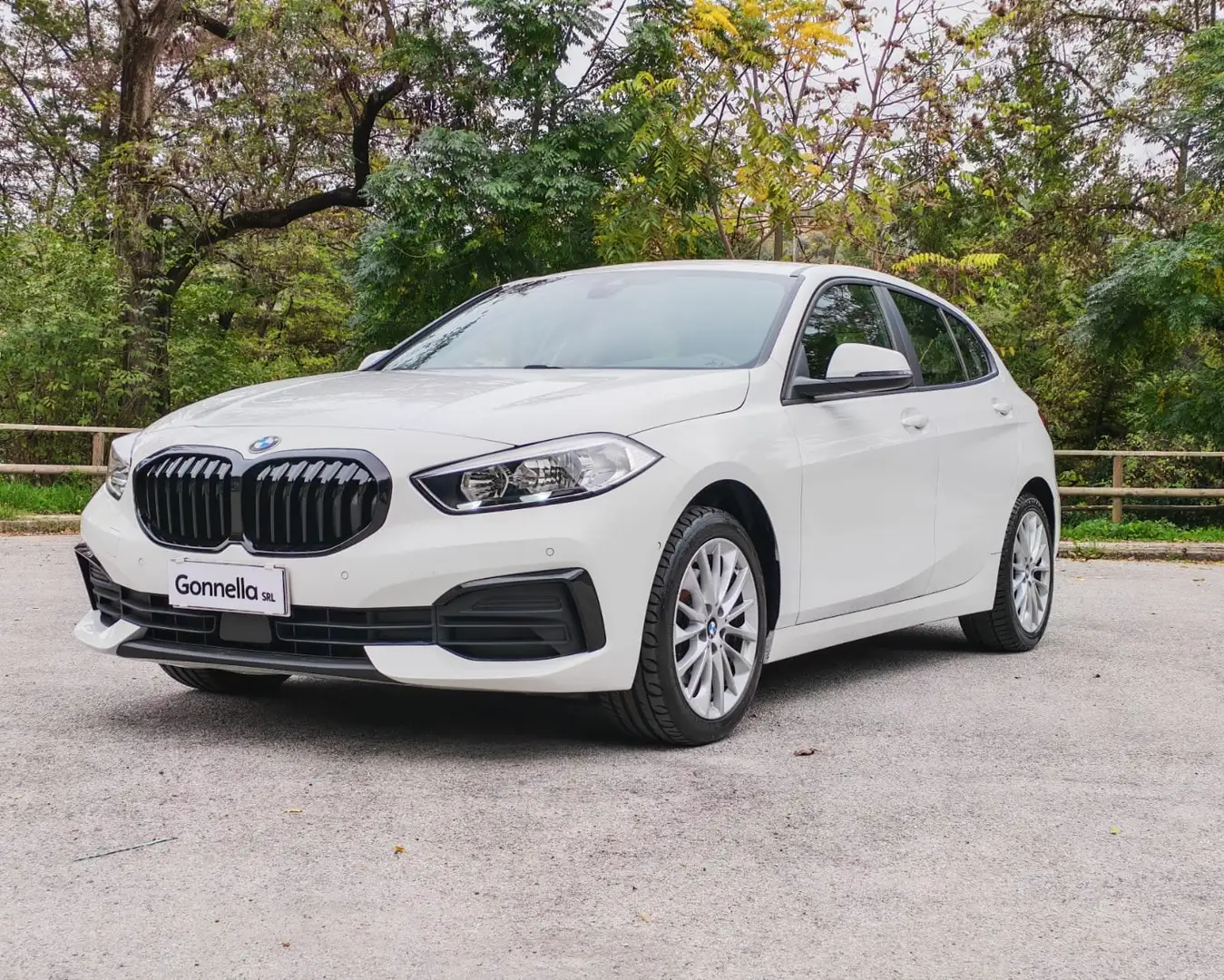 BMW 116 16d Business Advantage auto Blanc - 2