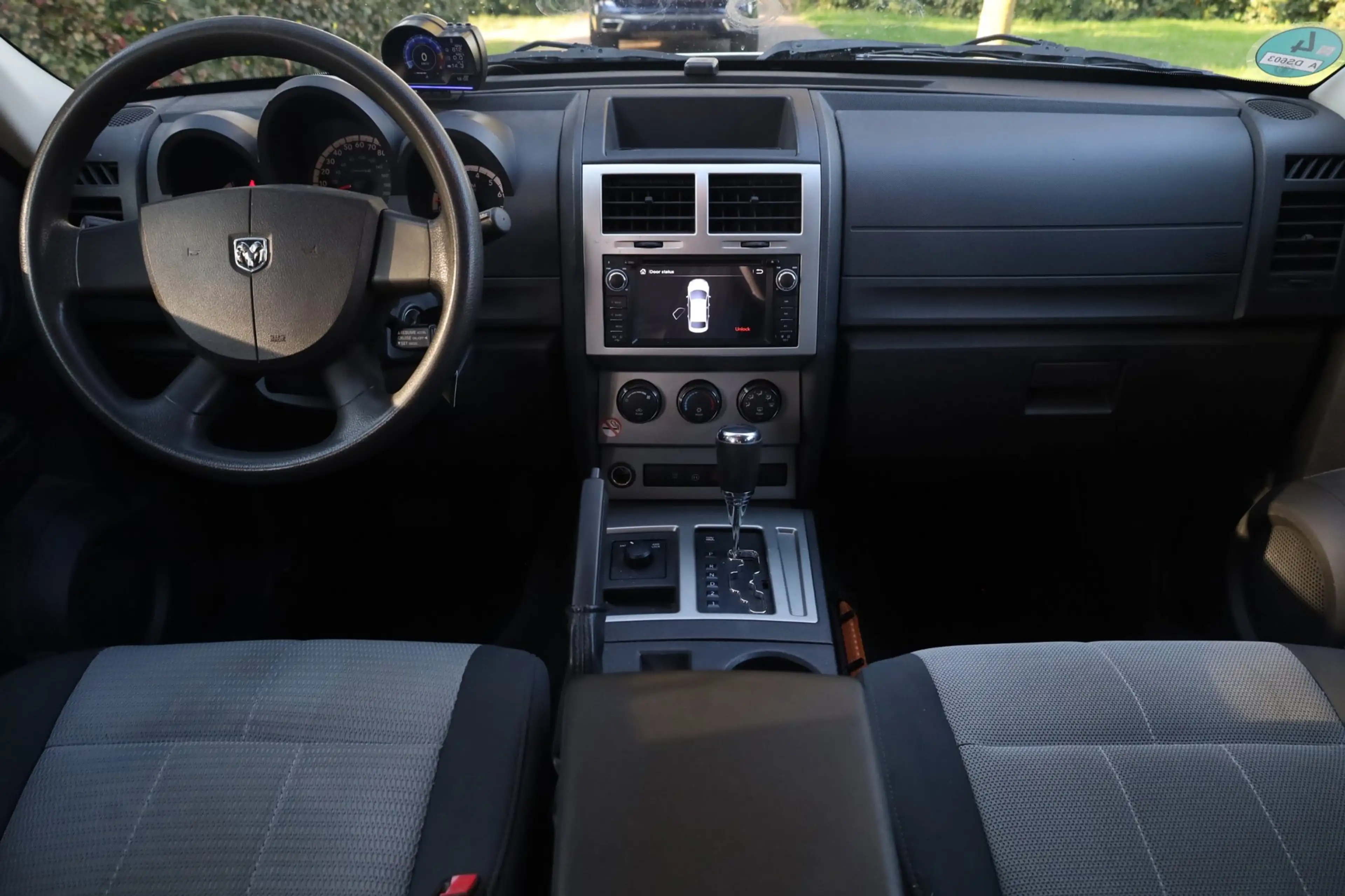 Dodge Nitro 3.7 V6 SE Aut. | Slechts 143.000KM | Achteruitrijc — photo 24