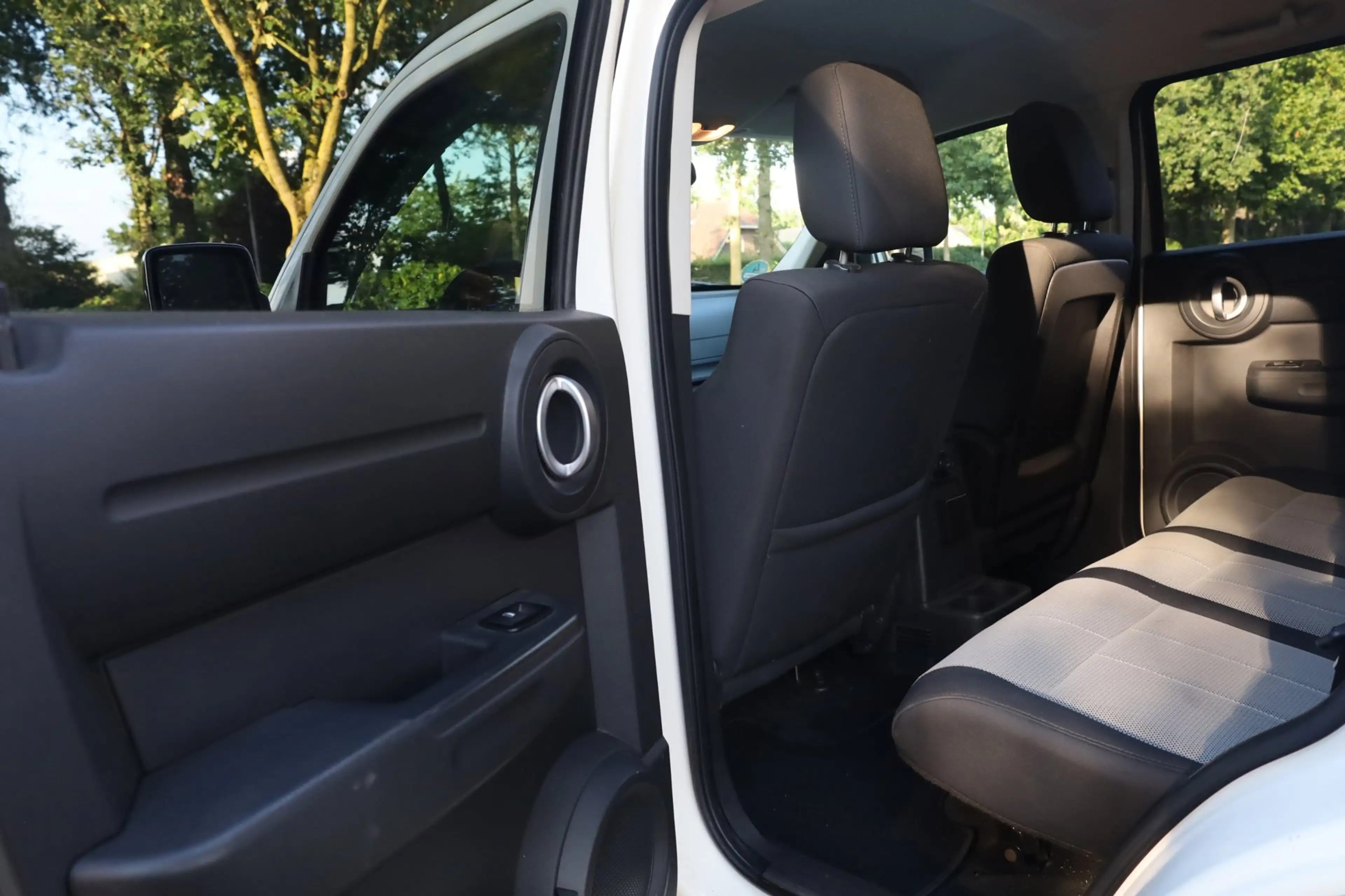 Dodge Nitro 3.7 V6 SE Aut. | Slechts 143.000KM | Achteruitrijc — photo 22