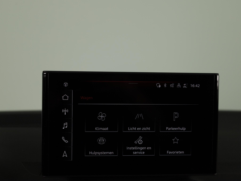 Audi Q2 35 TFSI S Edition 150pk | Panoramadak | Camera | S — photo 15