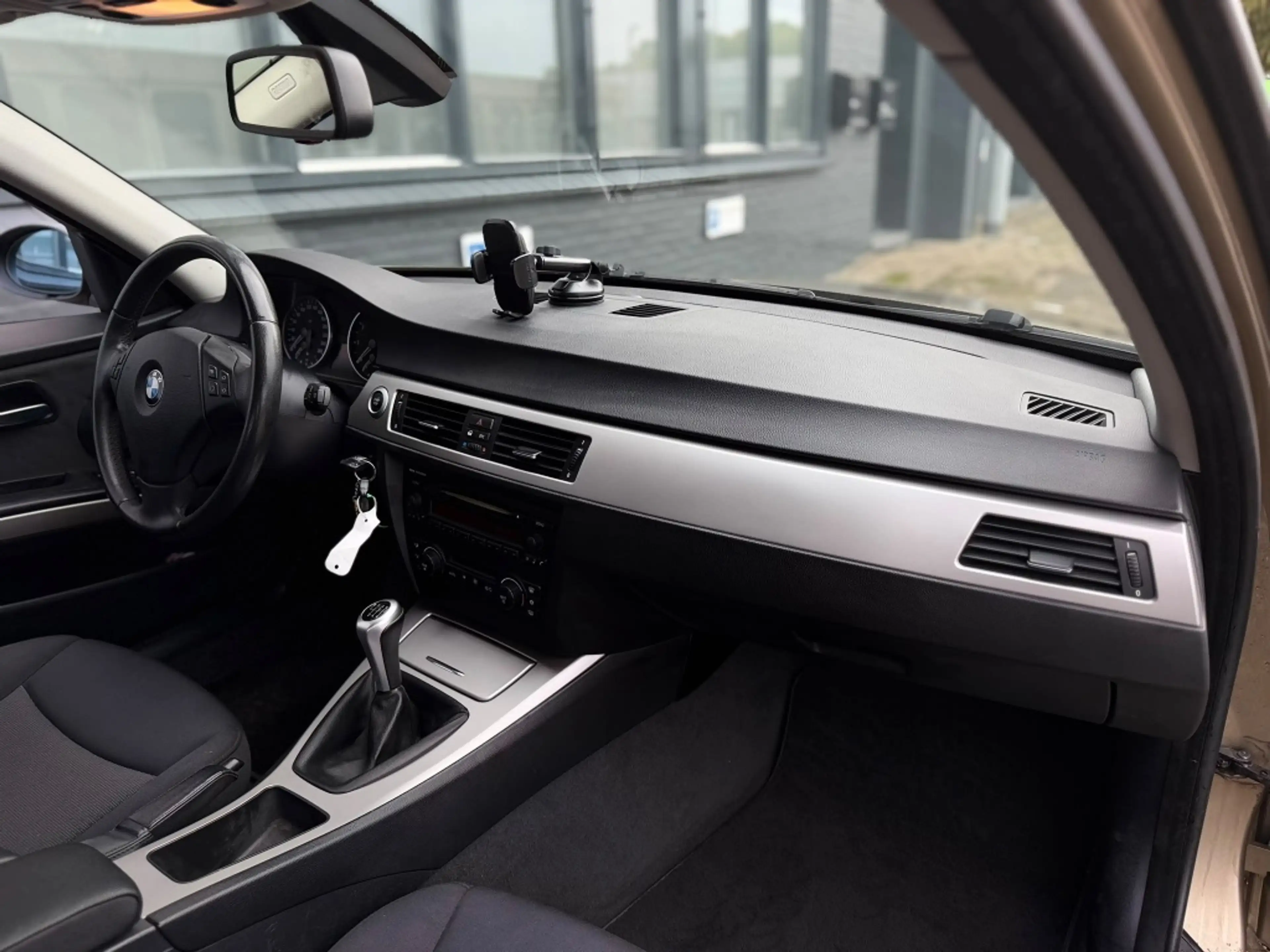 BMW 318 3-serie 318i High Executive — photo 12