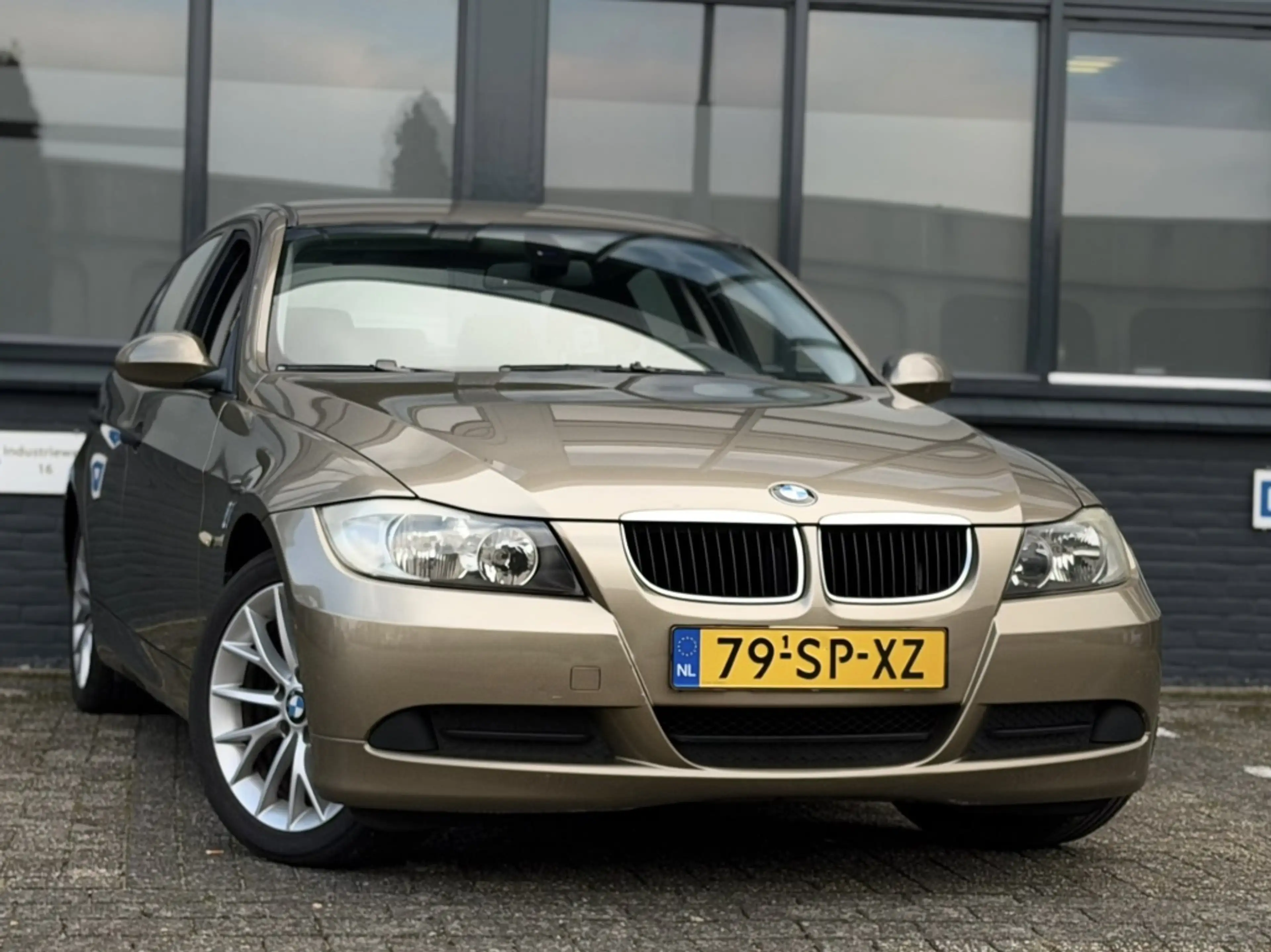 BMW 318 3-serie 318i High Executive — photo 7
