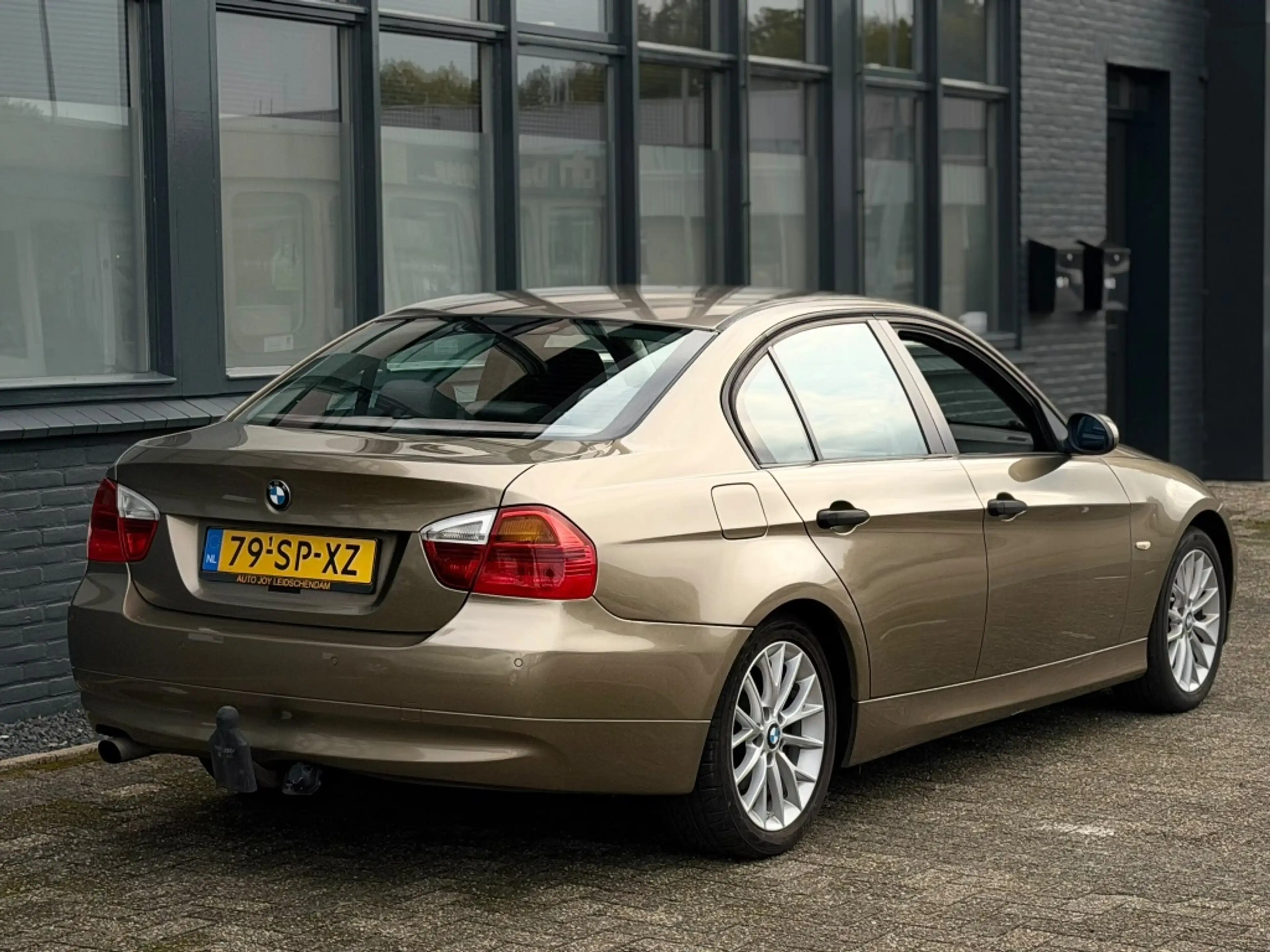 BMW 318 3-serie 318i High Executive — photo 4