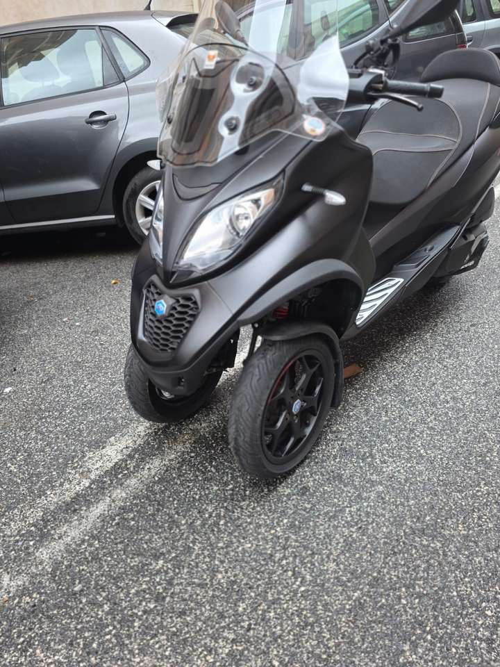 Piaggio MP3 400 hpe 400 sport