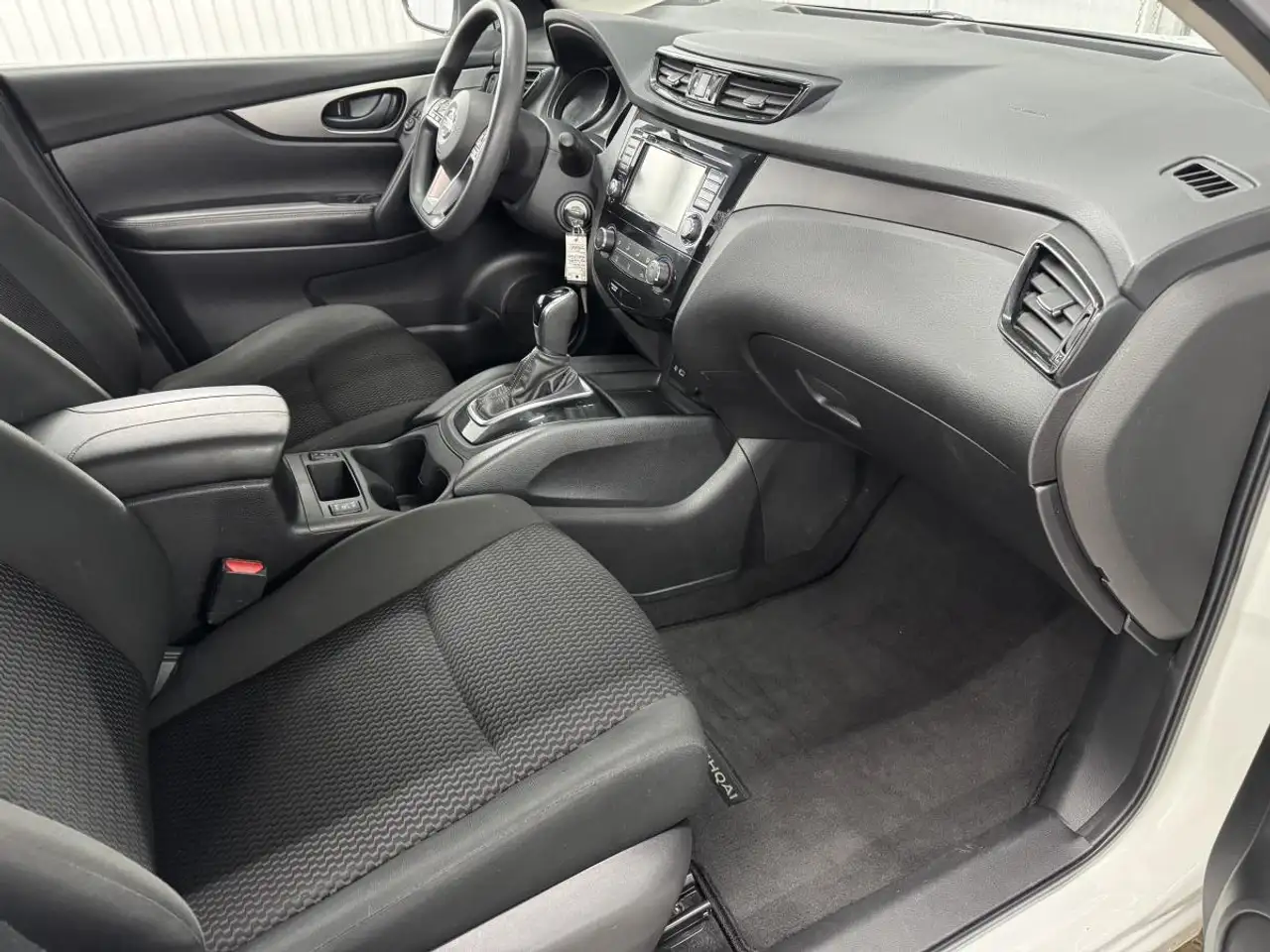 Nissan Qashqai снимка Nissan Qashqai