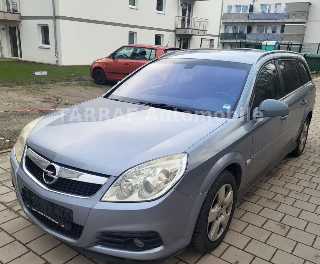 Opel Vectra C 1.9 CDTI Caravan Edition 150PS AHK Silber - 1