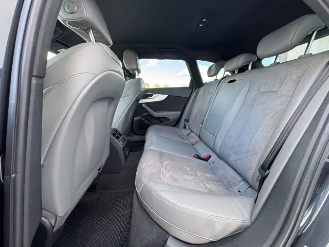 Audi S4 view 20