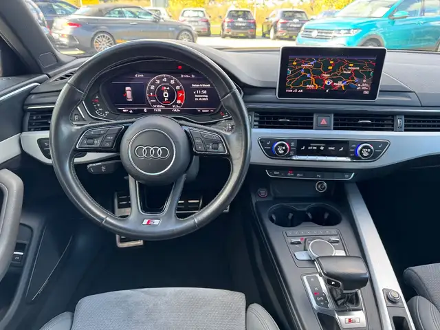 Audi S4 Avant view 12