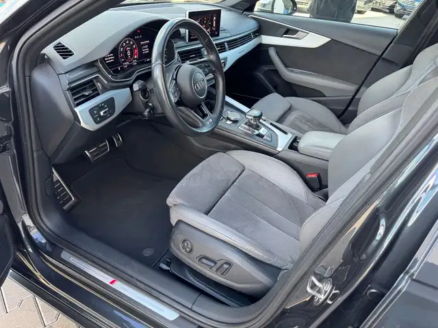 Audi S4 Avant view 9
