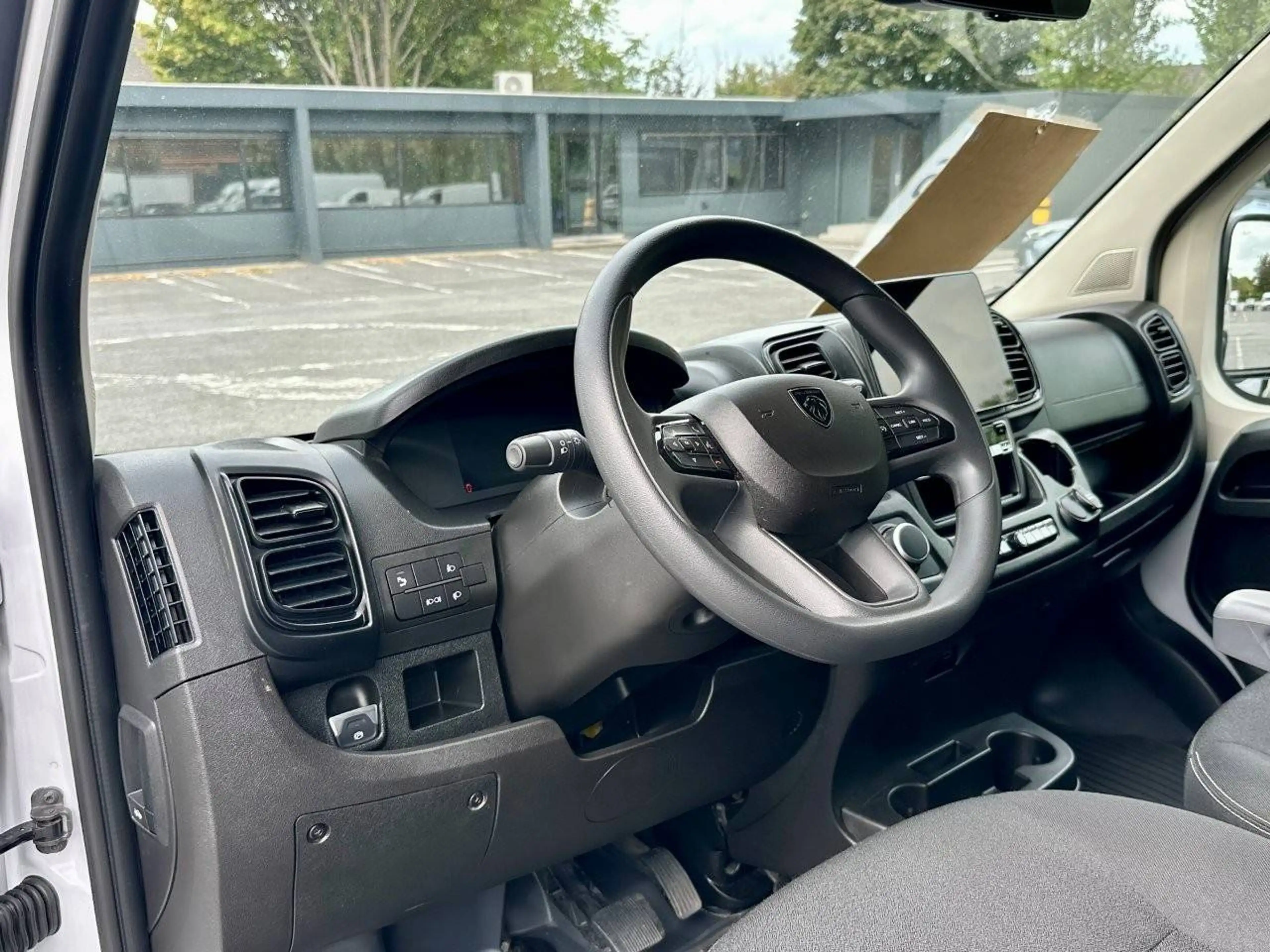 Peugeot Boxer ELECTRIC 435 L3H2- TOT 420 KM - 33.900€ - Leasing 1.173€/M — photo 13