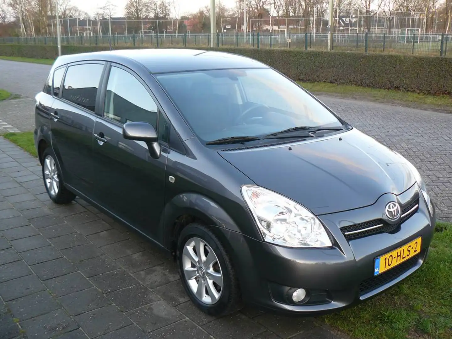 Toyota Corolla Verso 1.8 VVT-i Luna Gris - 1
