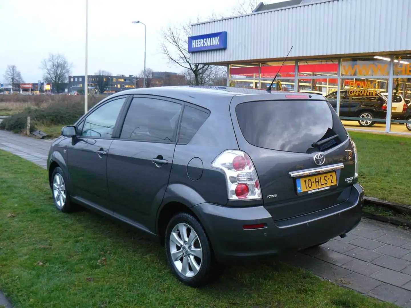 Toyota Corolla Verso 1.8 VVT-i Luna Gris - 2