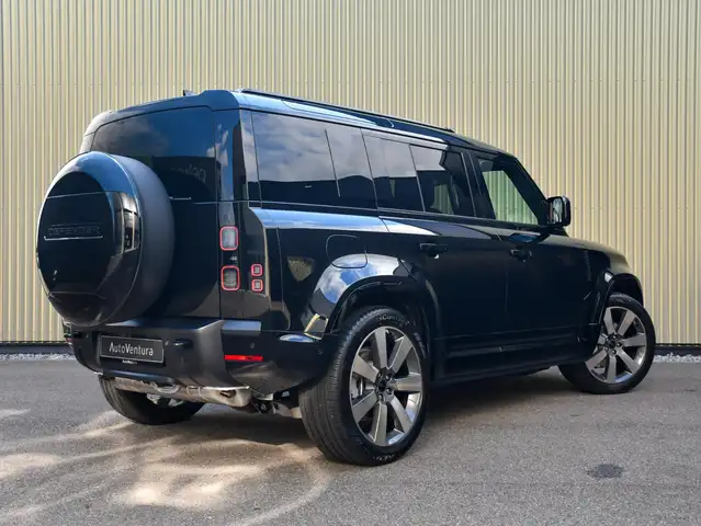 Land Rover Defender view 12