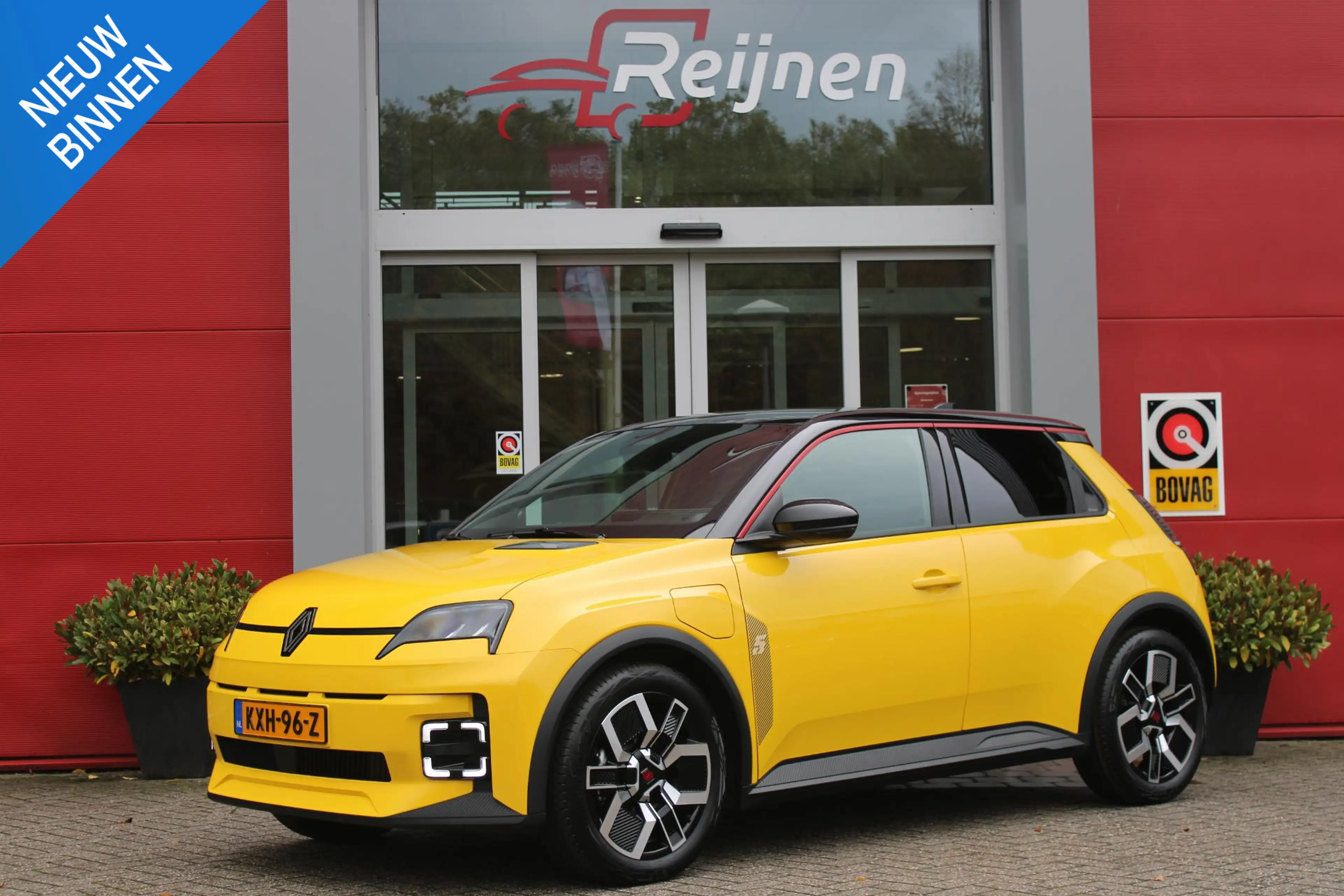 Renault R 5 COMFORT RANGE TECHNO 150PK 52 kWh *NIEUWE AUTO!* |