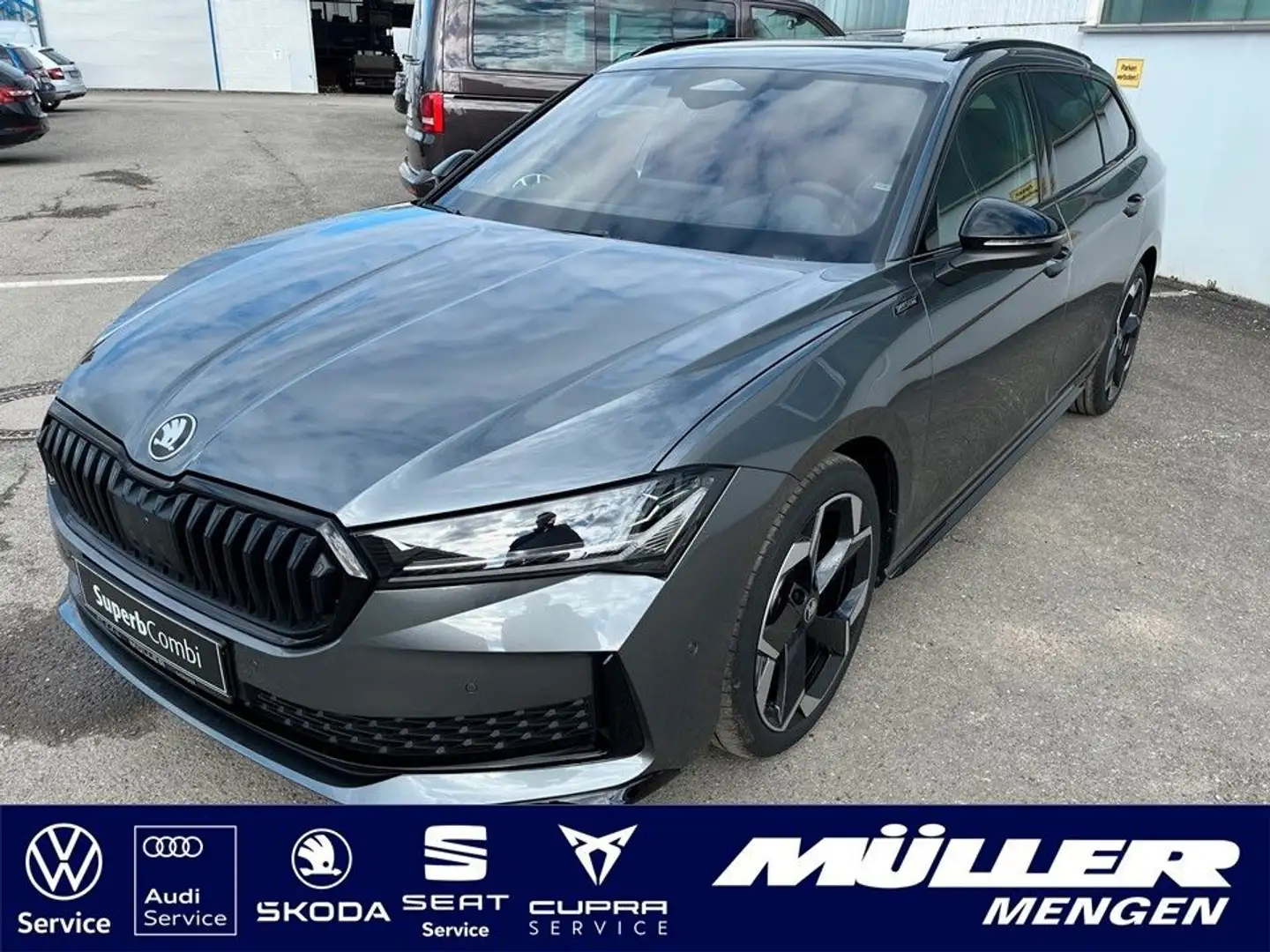 Skoda Superb Combi Sportline 2,0 TDI 4x4 Standheizung Gris - 1