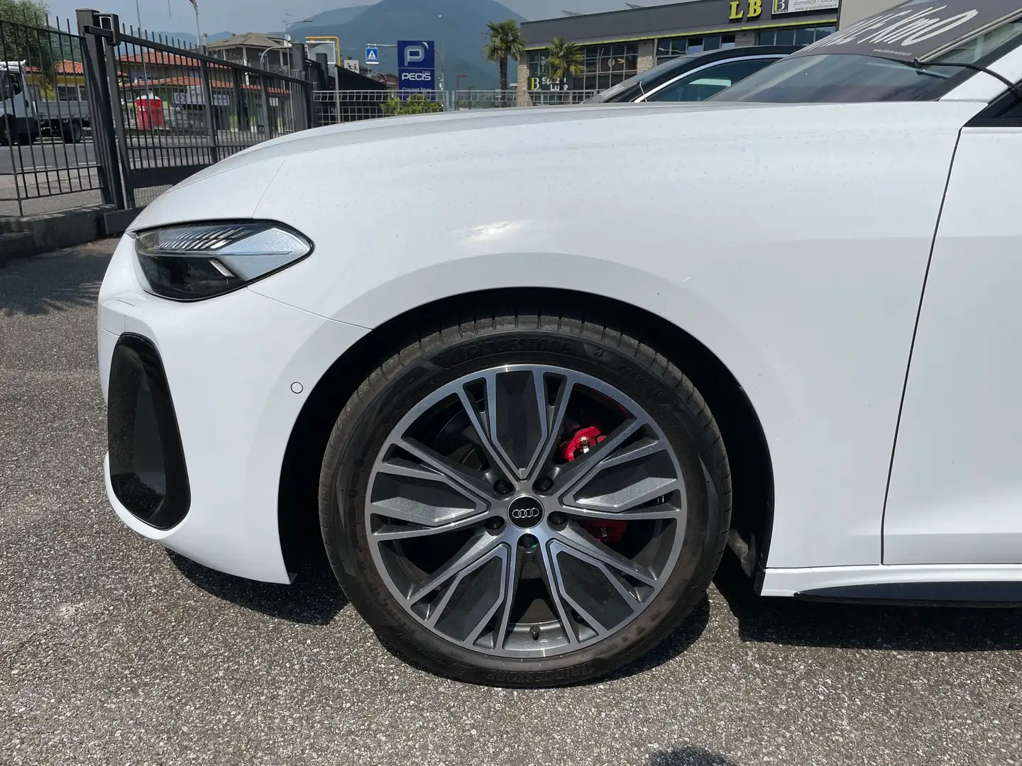 Audi A5 Avant 2.0 TFSI S Line 204CV S-tronic Bianco - 2