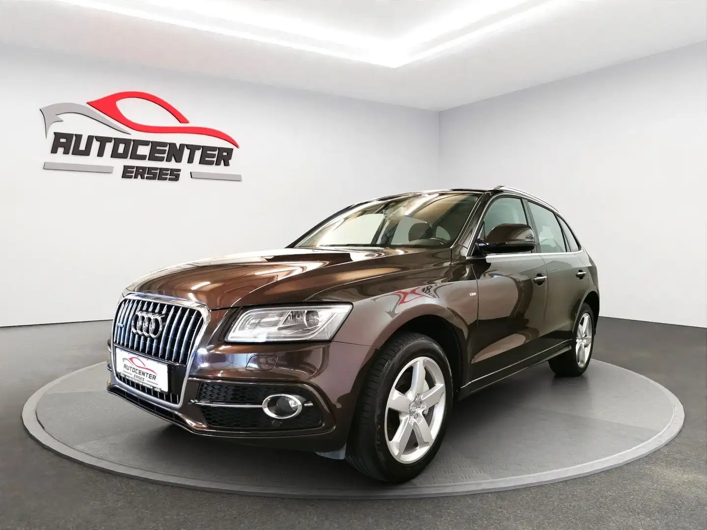 Audi Q5 3.0 TDI  quattro Navi PDC Panorama Braun - 2