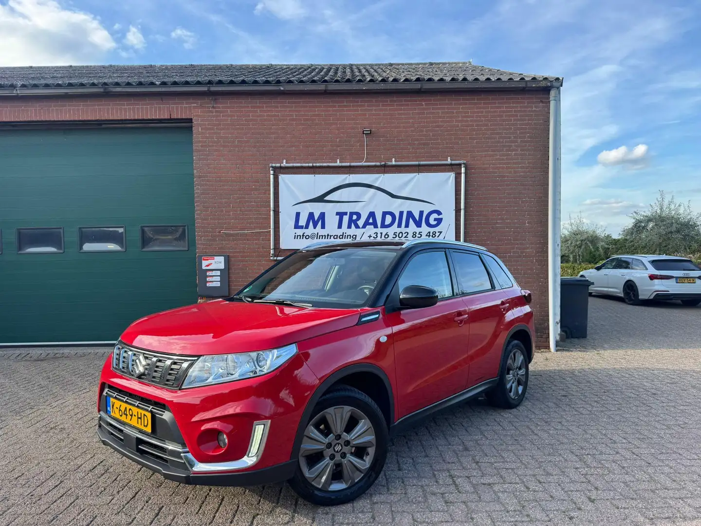 Suzuki Vitara 1.0 Boosterjet Select NAVI CAMERA STOELVERWARMING Rood - 1