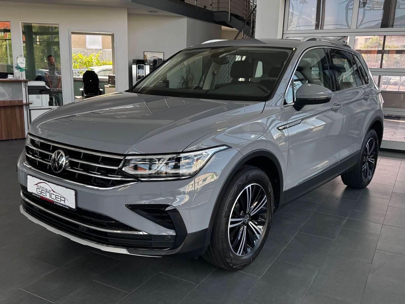Second hand Volkswagen Tiguan 2.0