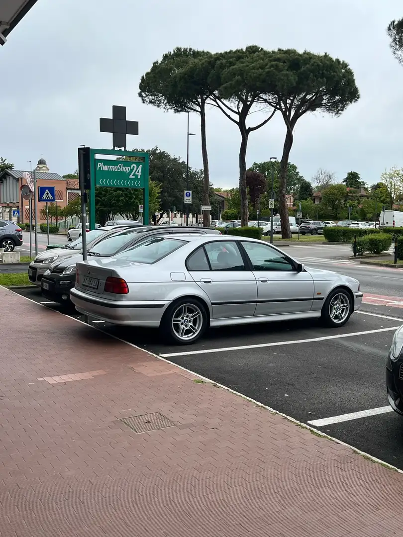 BMW 528 528i e39 Grigio - 1