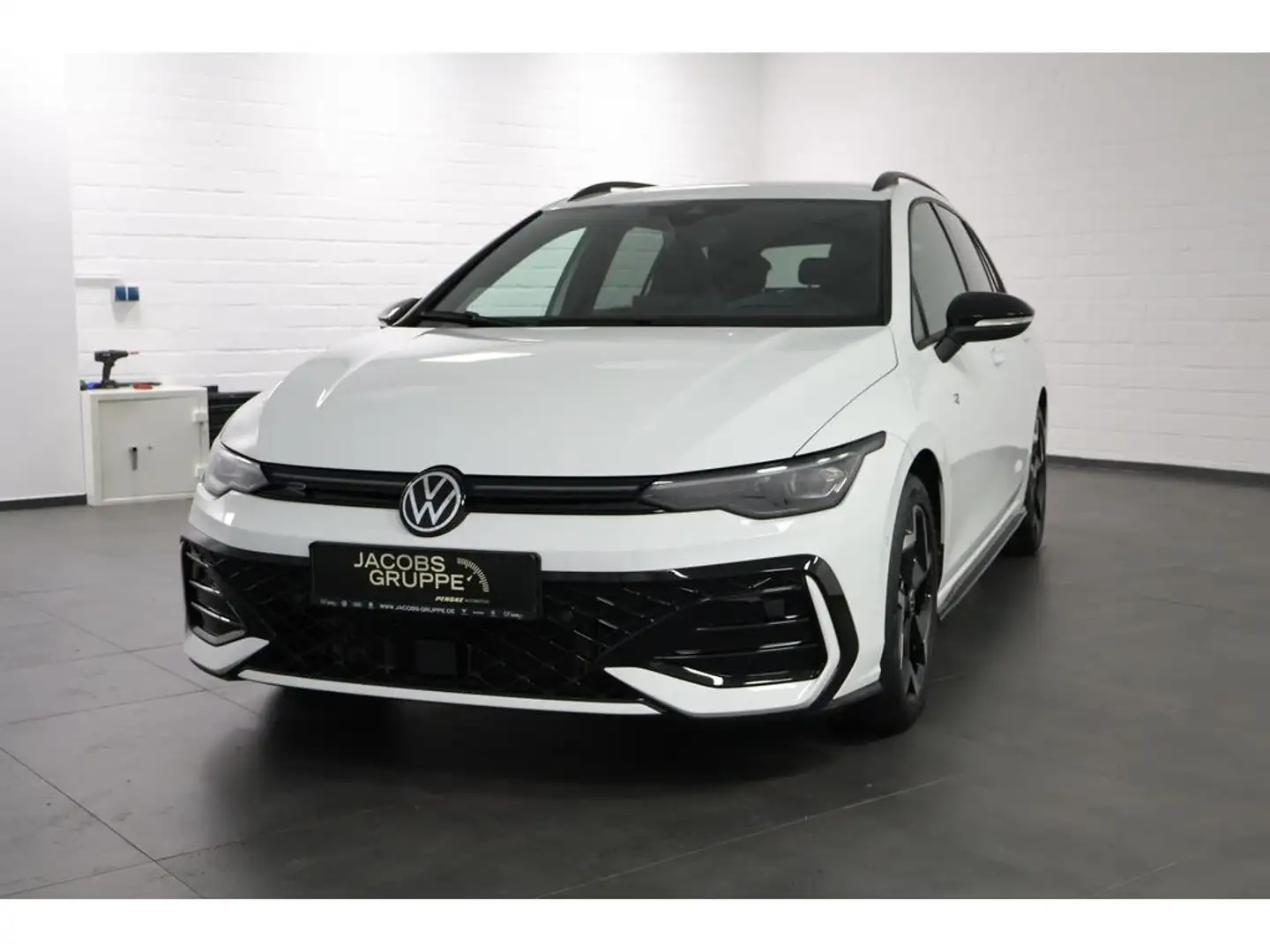 Volkswagen Golf VIII Variant 2.0 TDI R-Line "Black Style" Weiß - 2