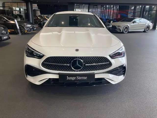 Mercedes-Benz CLE 300 4M AMG+LED+Distronic+Memory+NightPaket++