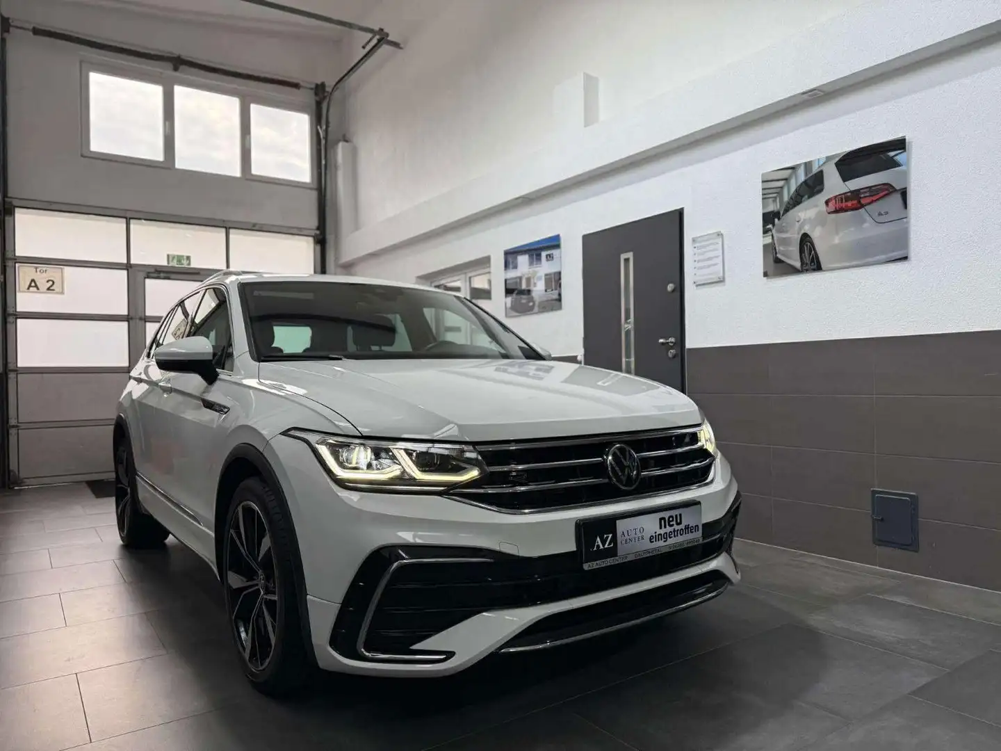 Volkswagen Tiguan 2.0 TDI R Line/Panorama/IQ Light/Virtual Weiß - 2