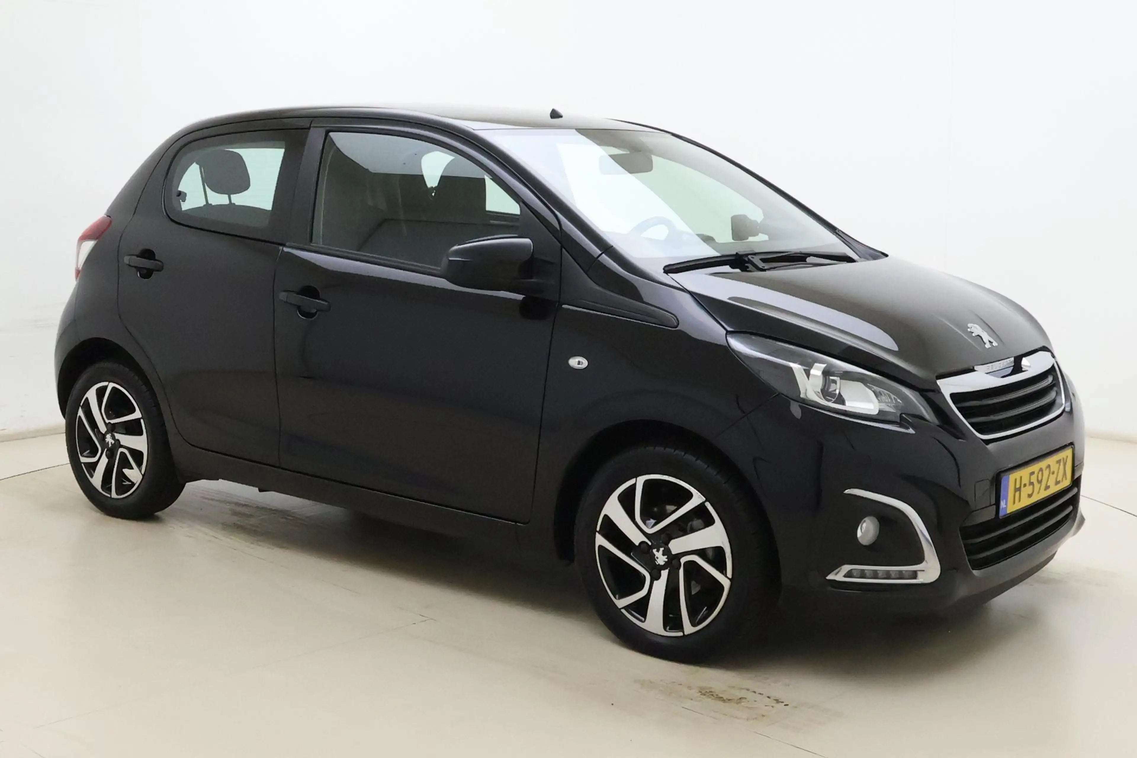 Peugeot 108 1.0 e-VTi Allure | Apple carplay/Android auto | Na — photo 8