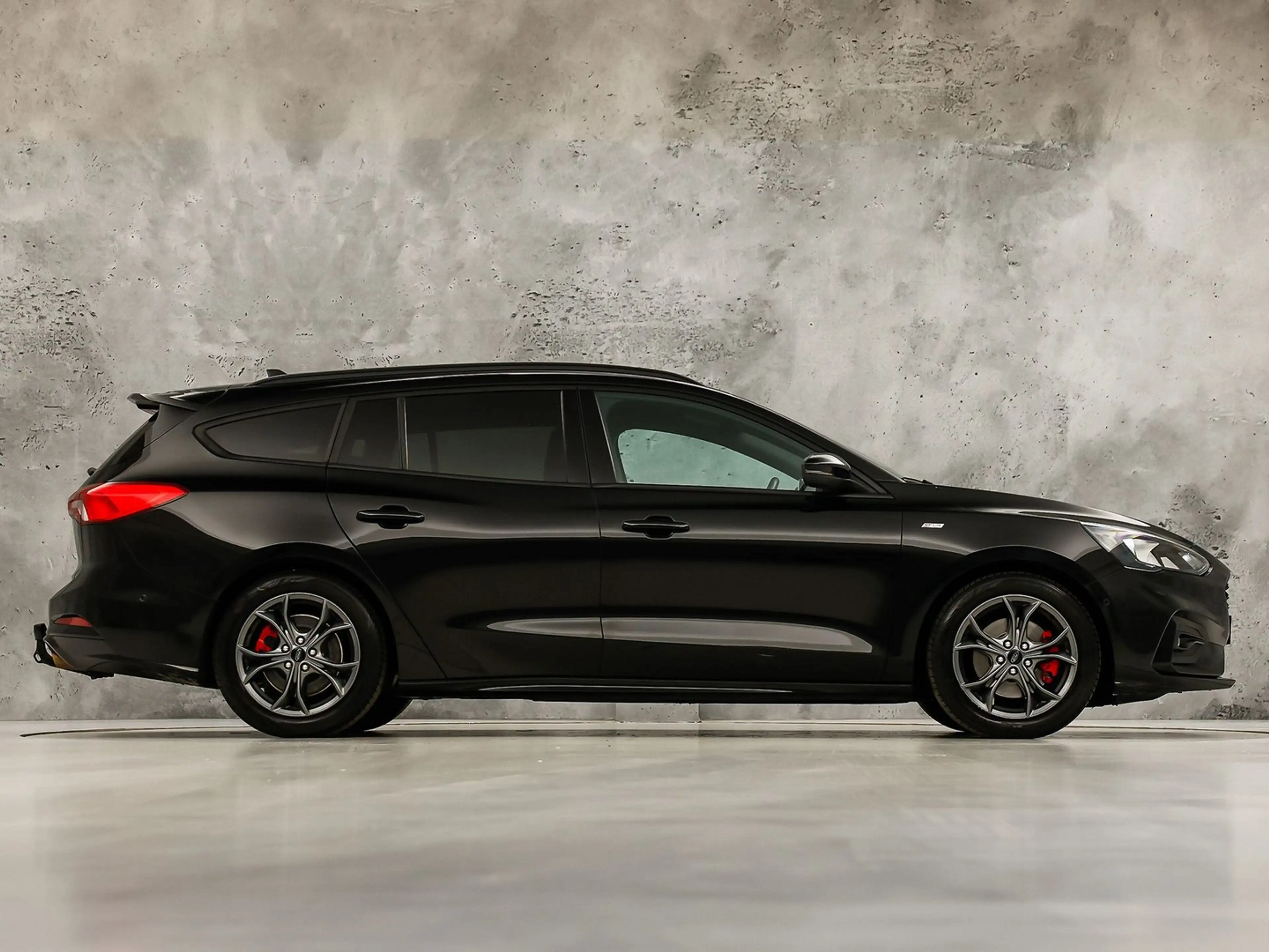 Ford Focus Wagon 1.0 EcoBoost ST Line Automaat (APPLE CARPLAY — photo 4