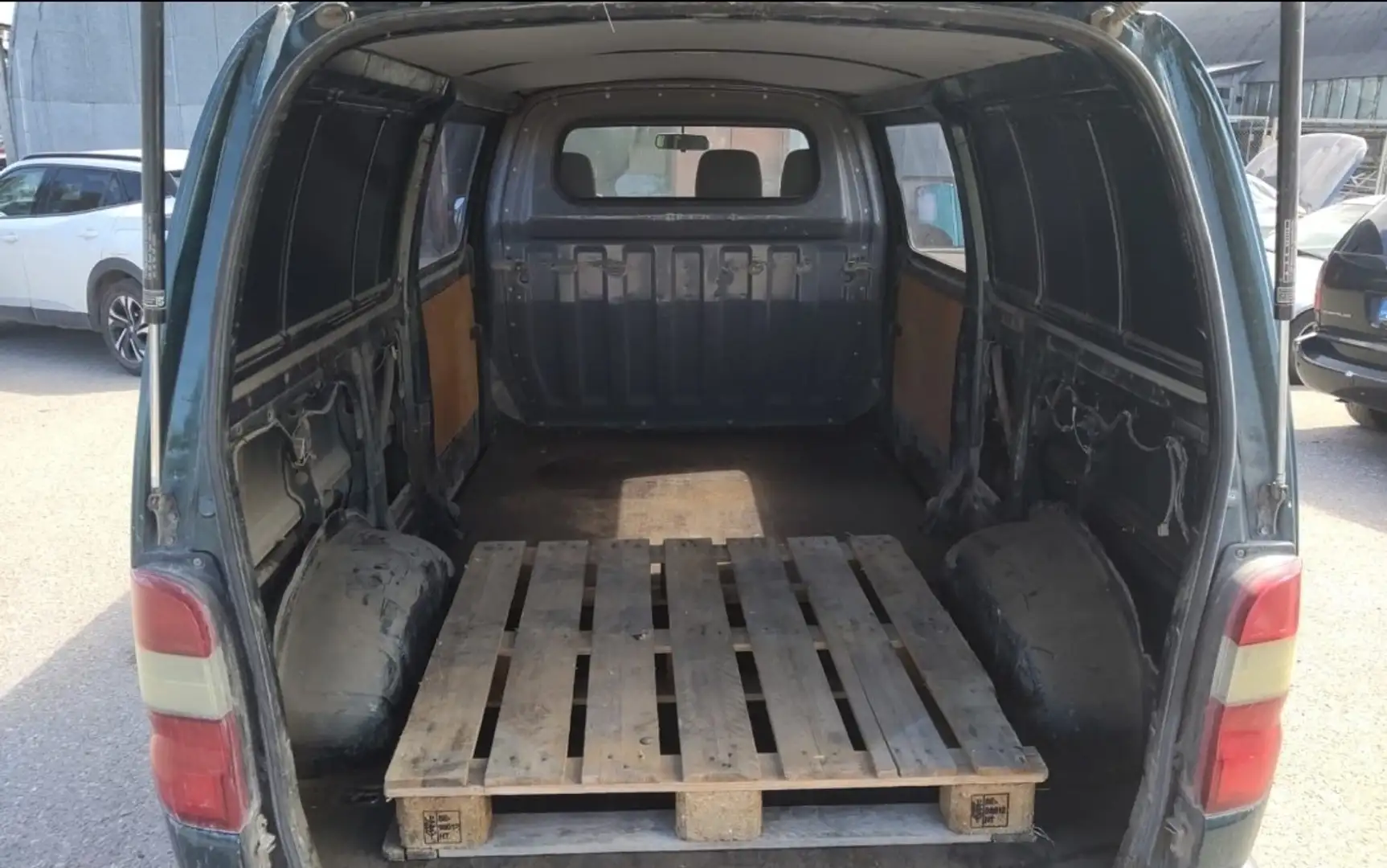 Toyota Hiace D-4D - 2