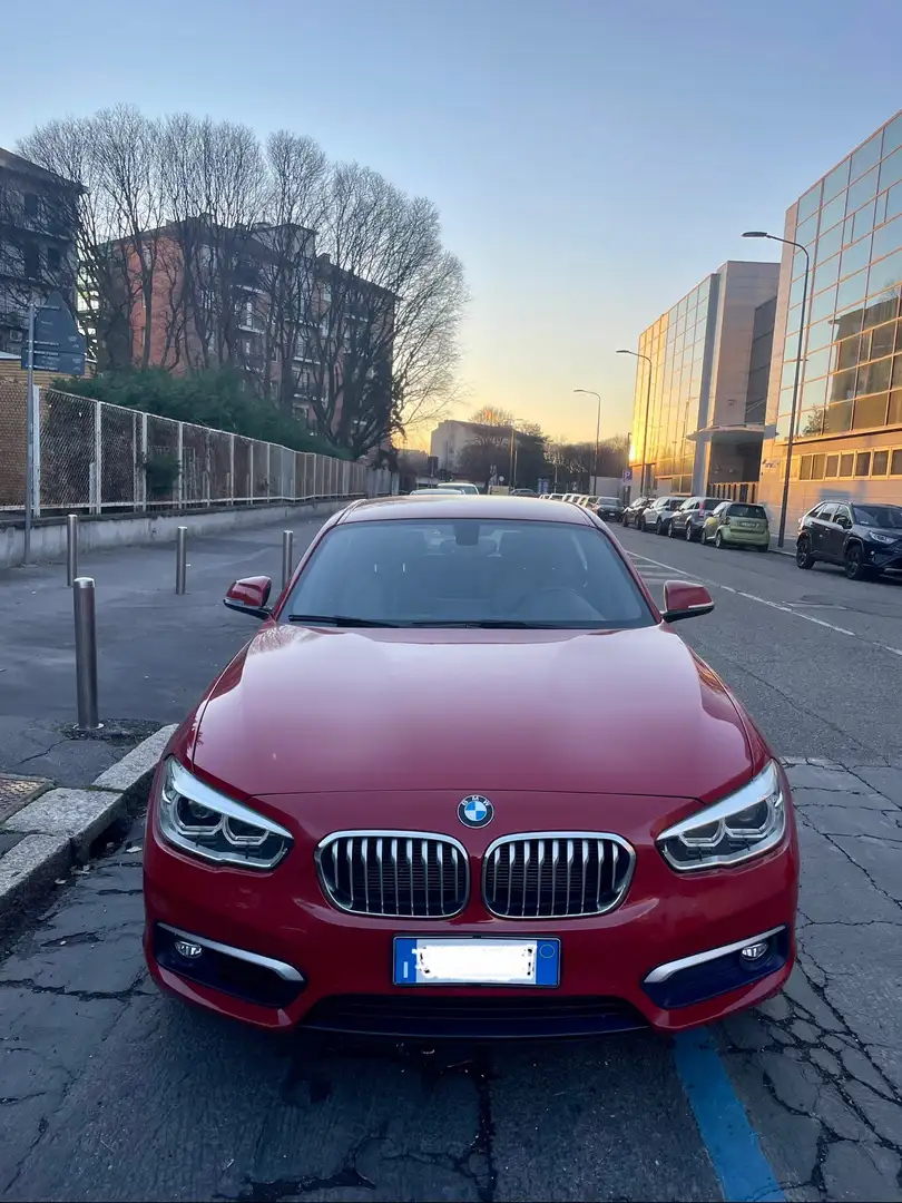 BMW 118 118i 5p Urban Rosso - 1