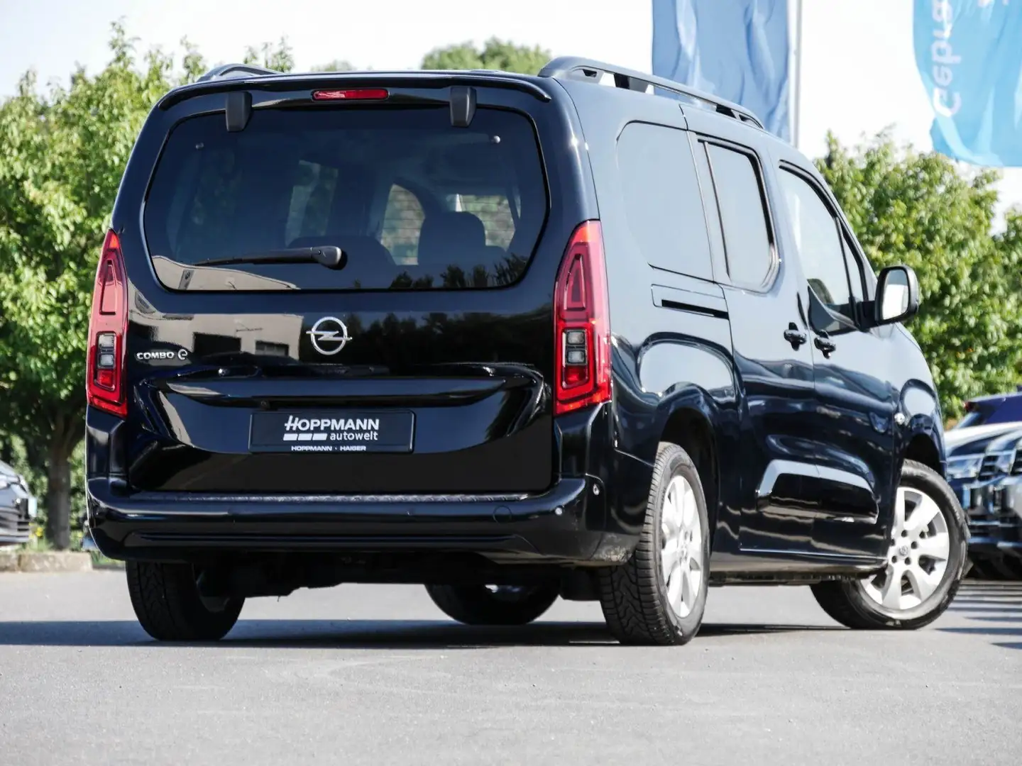 Opel Combo Life e Ultimate Kamera SHZ Klima Navi Schwarz - 2