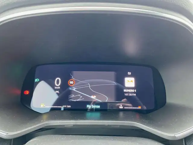 Renault Clio view 9