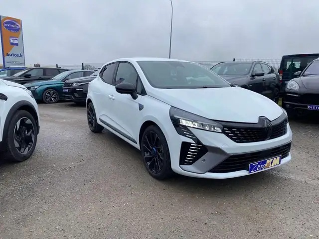 Renault Clio view 2