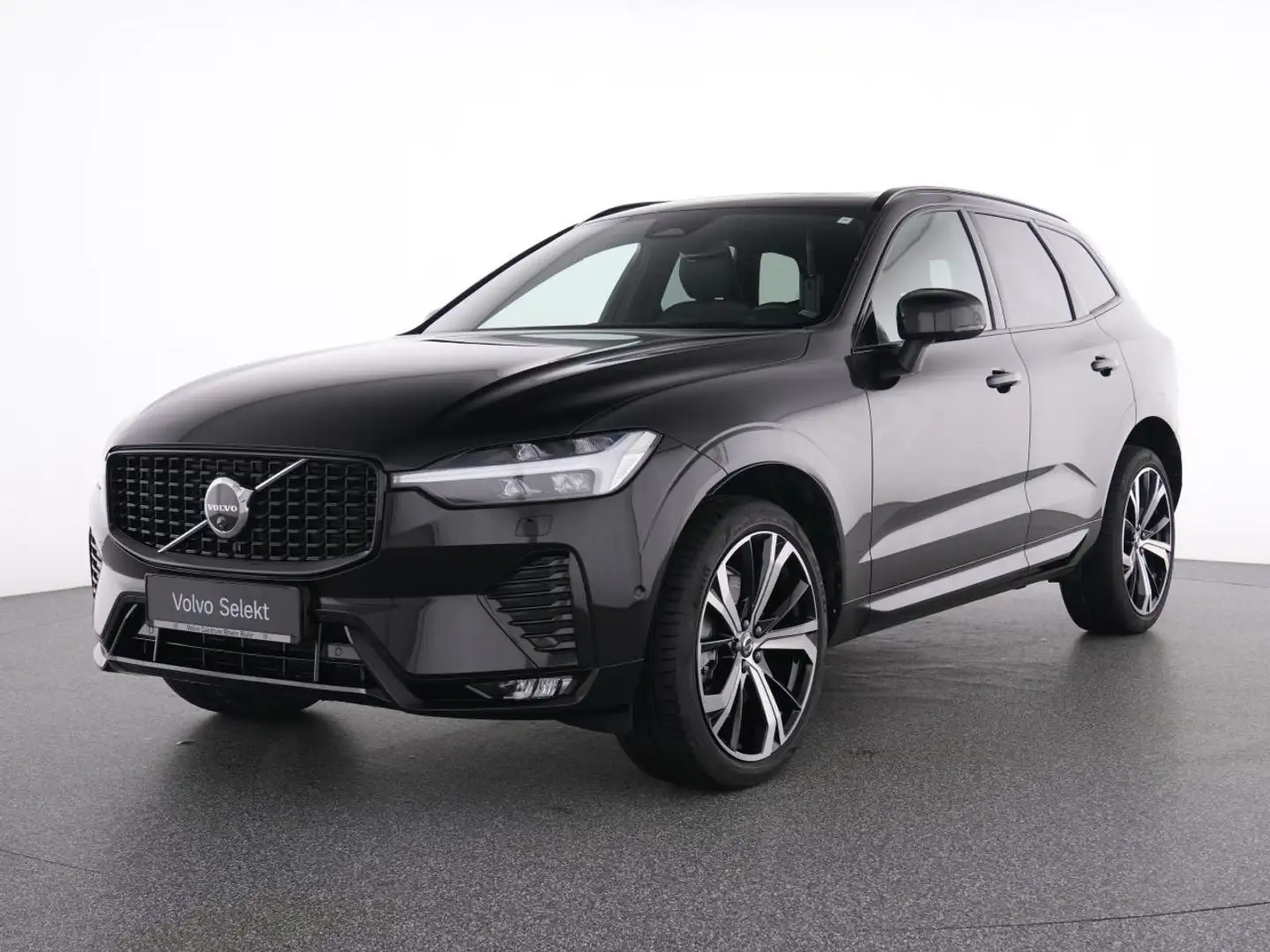 Volvo XC60 B4 ULTIMATE DARK 360°+PANO+STANDHZ+LM+ Schwarz - 2