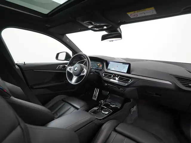 BMW 2 Series view 2